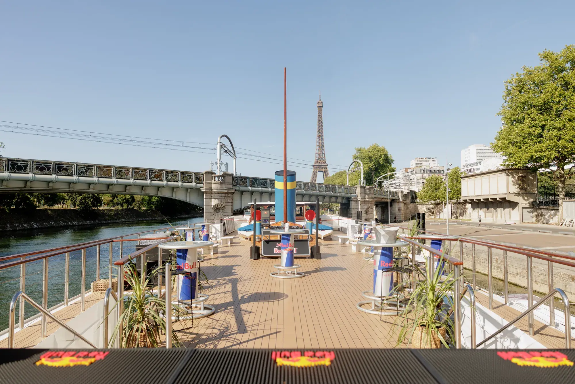 Redbull SUMMER - Bateau Rivage