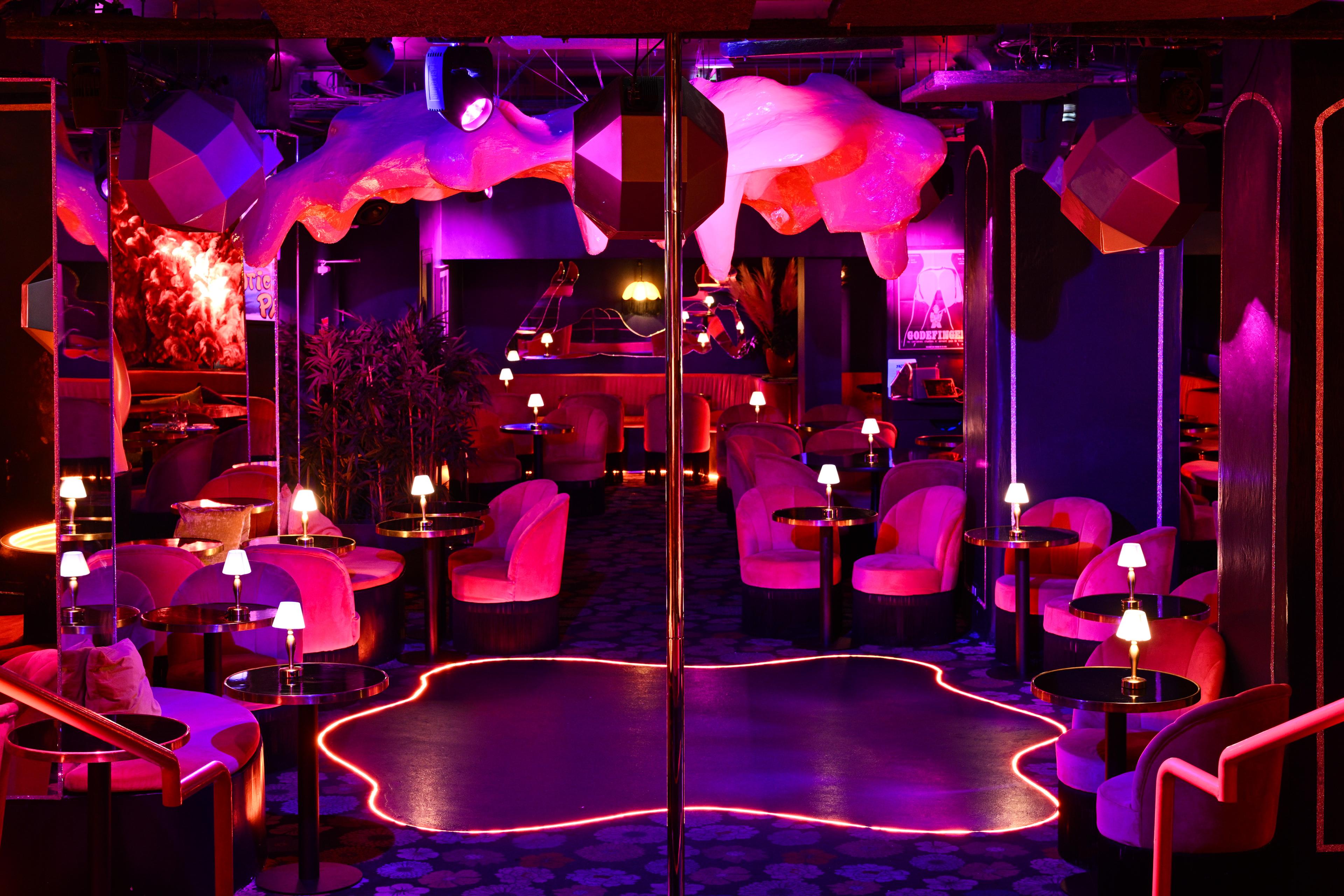 Le Salon Rouge